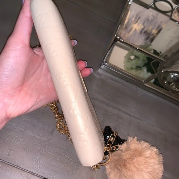 Gucci GG champagne monogram crossbody wallet - Picture 12 of 15